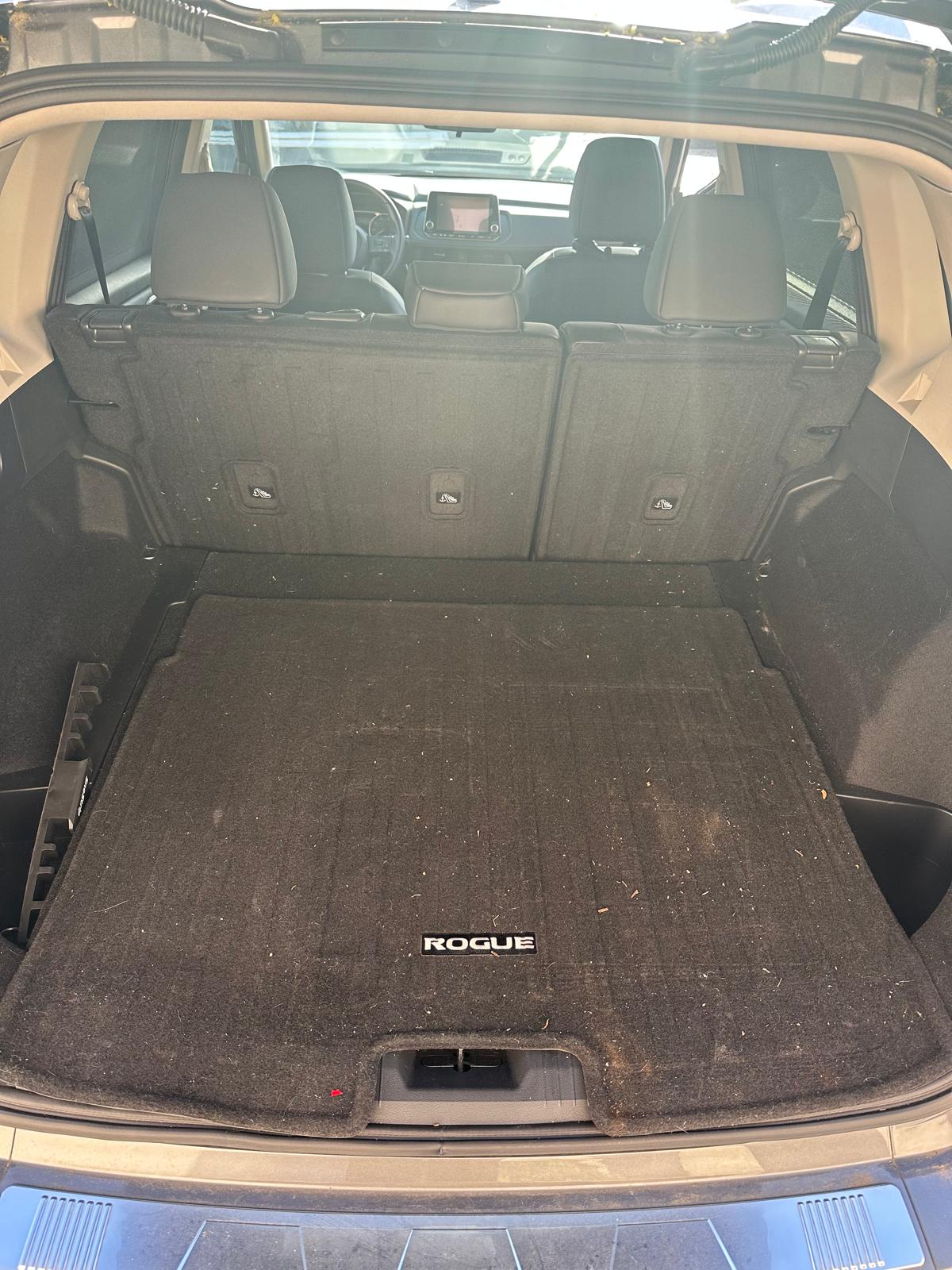 Vehicle cargo area before detailing